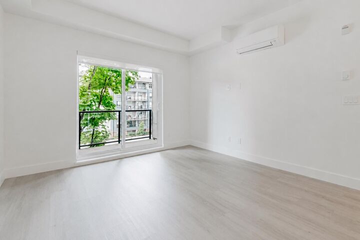Property Photo:  3480 146A Street 418  BC V4P 0H6 