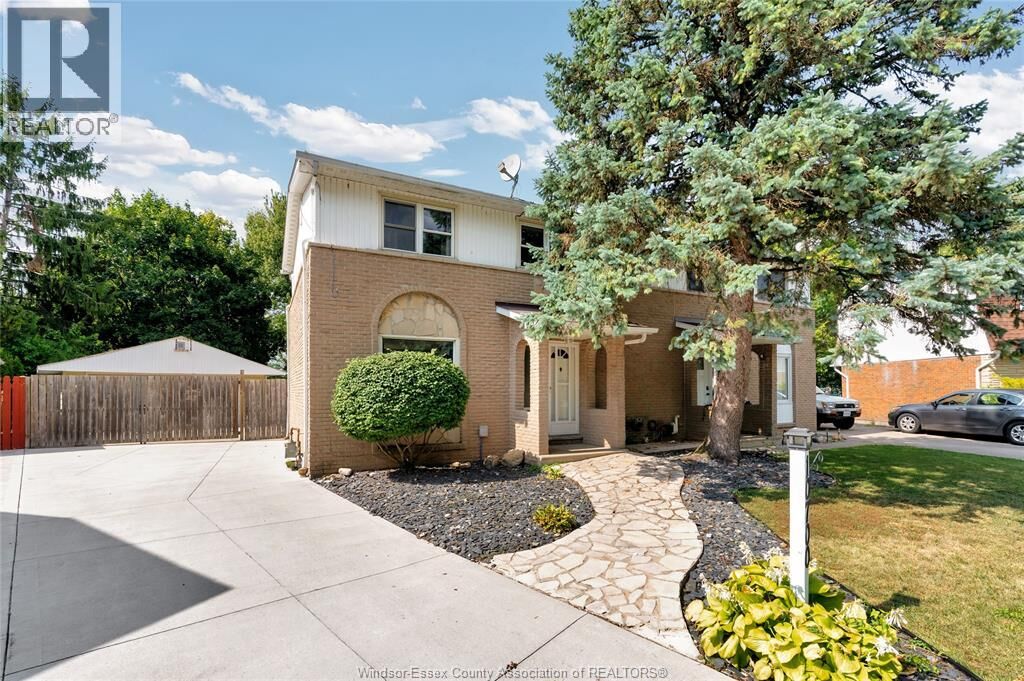 Property Photo:  10700 Atwater Crescent  ON N8R 1N6 