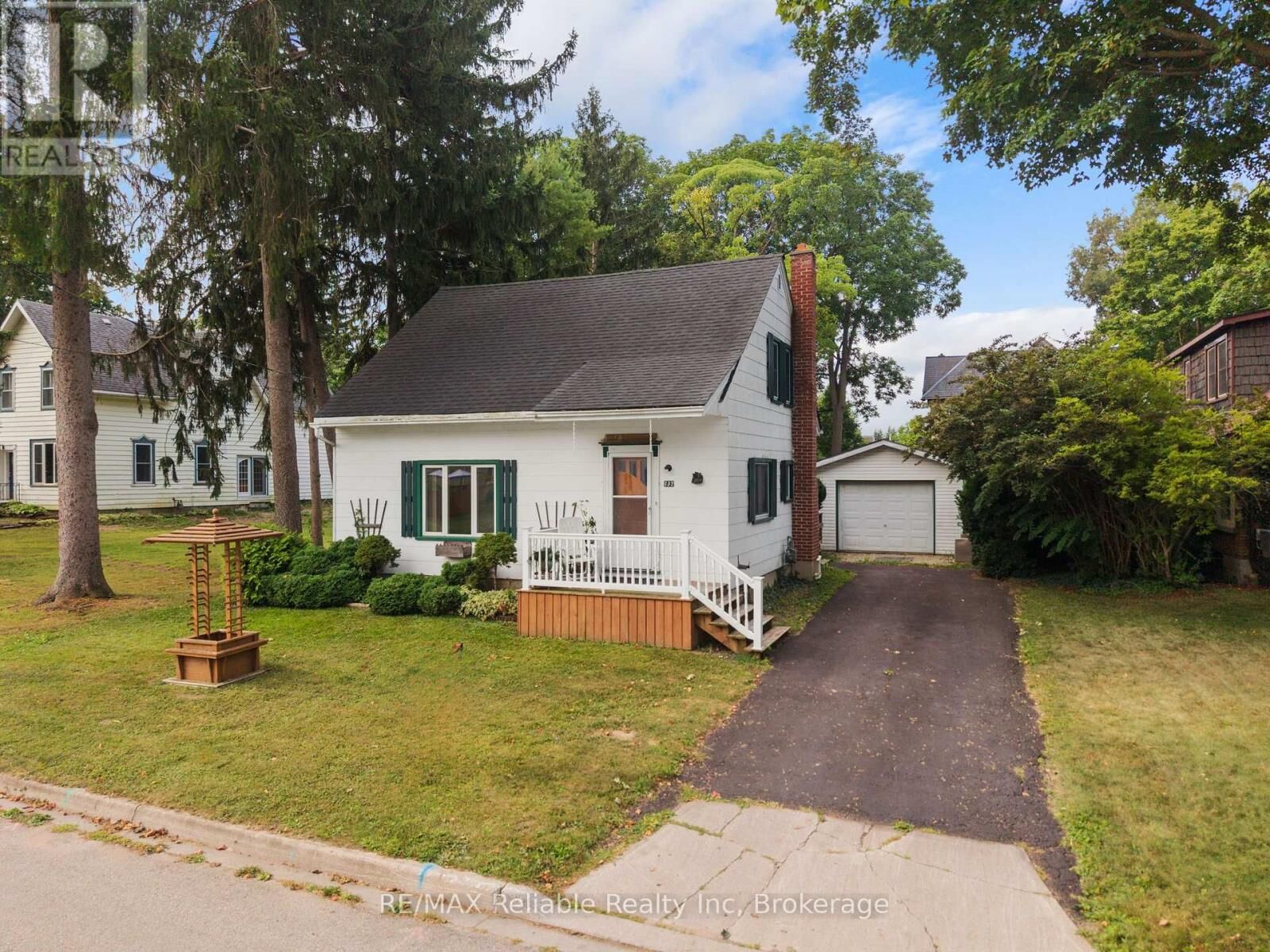 Property Photo: 137 James Street ON N0K 1W0