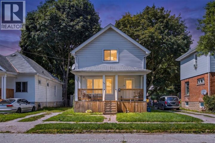 Property Photo:  169 Lorne Avenue  ON N7M 1S4 