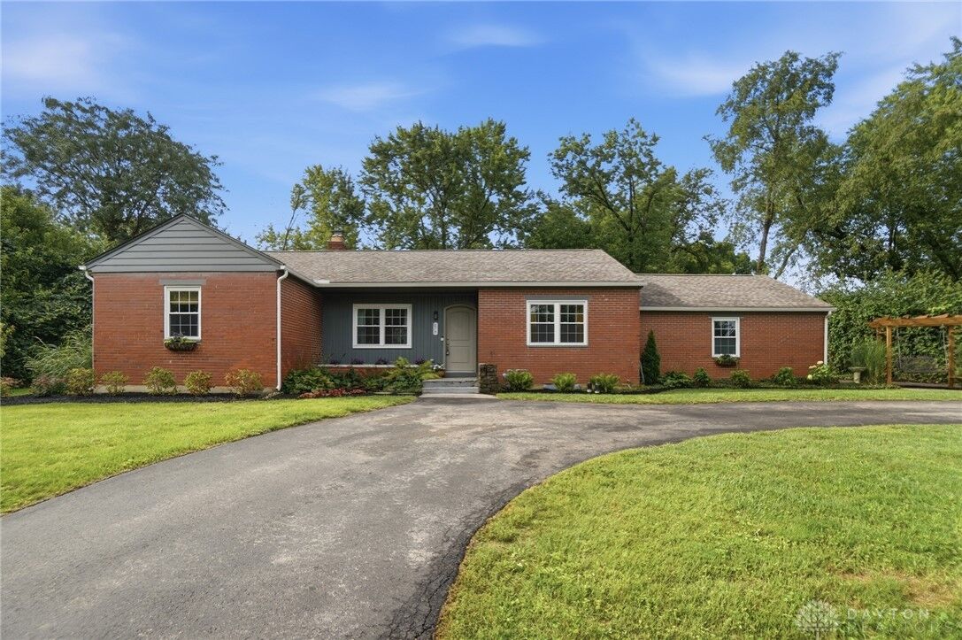 Property Photo:  679 Meadowview Drive  OH 45459 