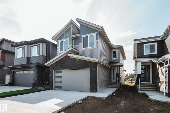Property Photo: 5 Pierwyck Loop AB T7X 3H1