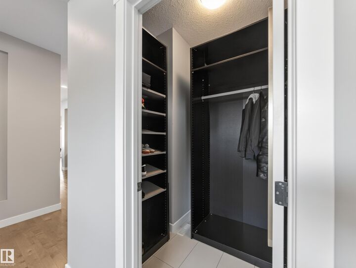 Property Photo:  1038 Secord Promenade Promenade NW  AB T5T 4N3 