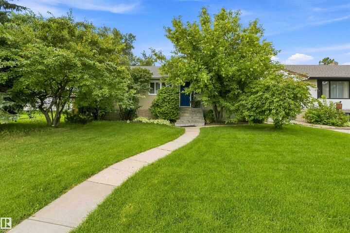 11840 St Albert Trail NW — photo 1