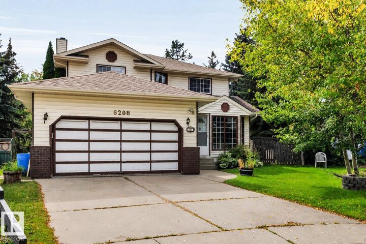 Property Photo:  6208 187B Street NW  AB T5T 5T3 