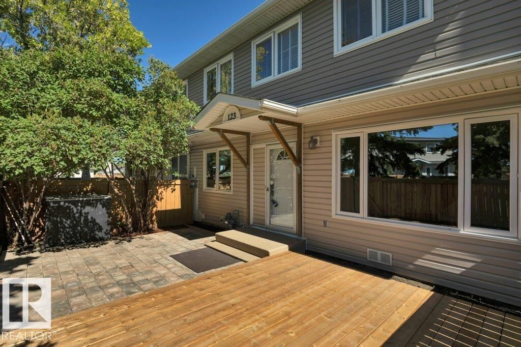 Property Photo:  123 Telford Court  AB T9E 5M4 