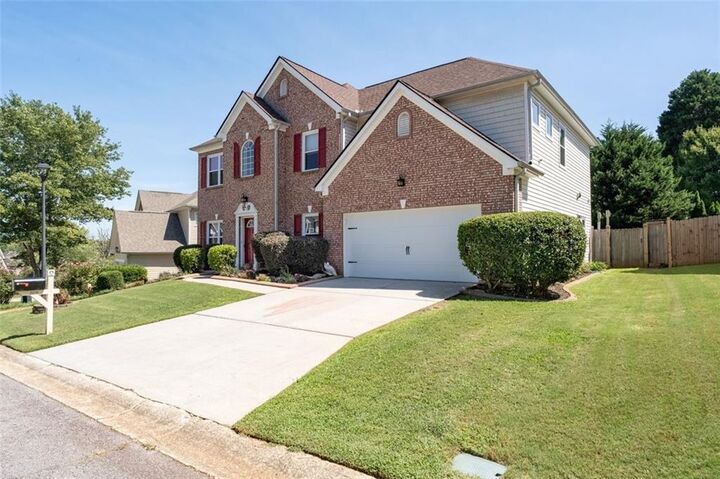 Property Photo:  2031 Dartmoth Way  GA 30180 