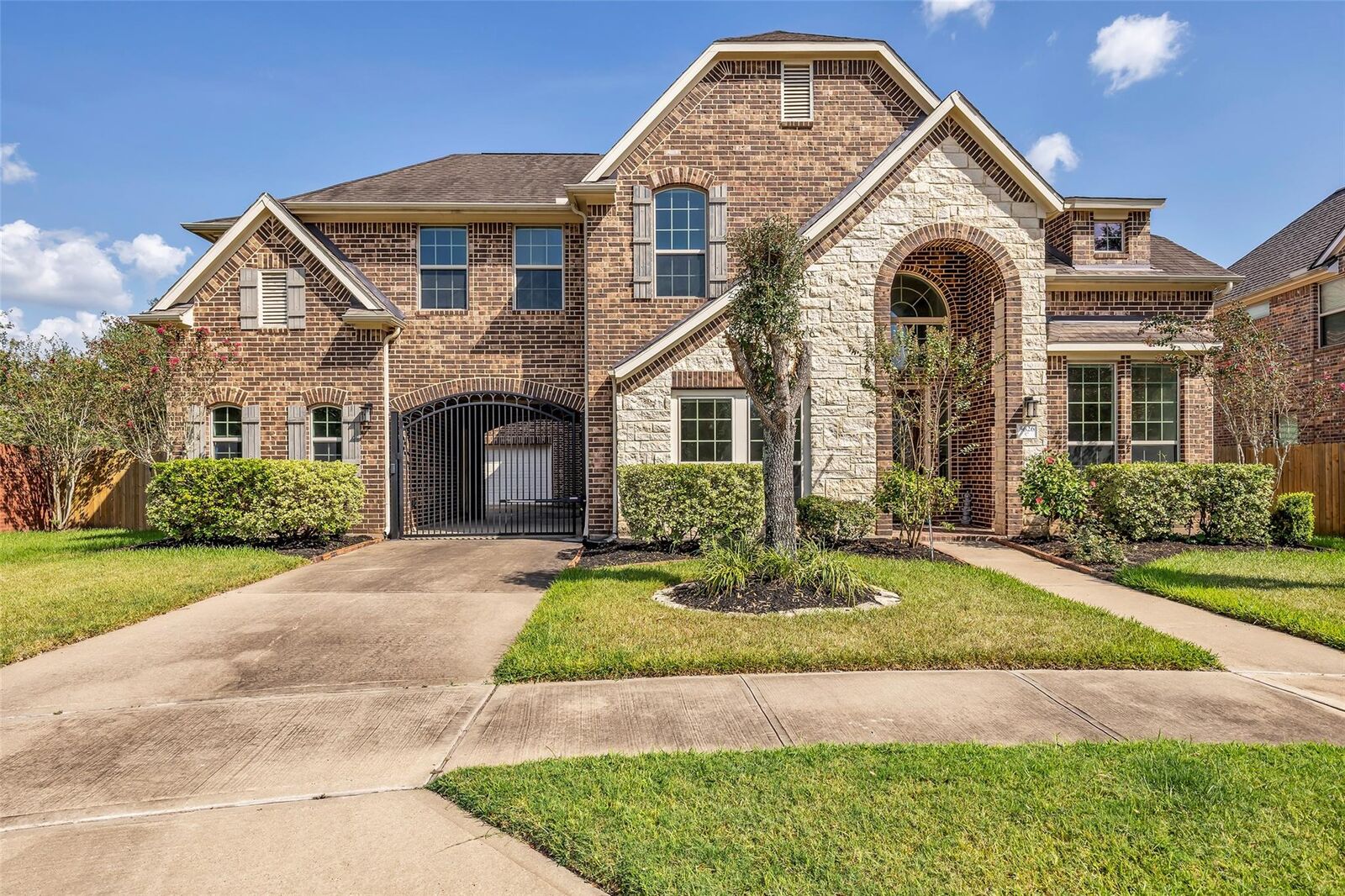 Property Photo:  5626 Valley Country Lane  TX 77479 
