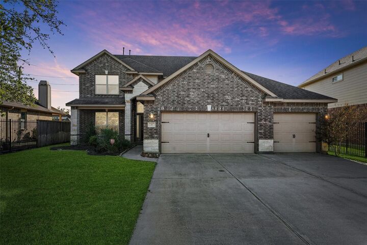 Property Photo:  91 W Wading Pond Circle  TX 77375 