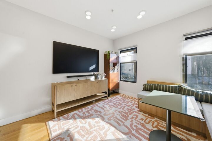 Property Photo: 22 Lincoln St 1 NJ 07307
