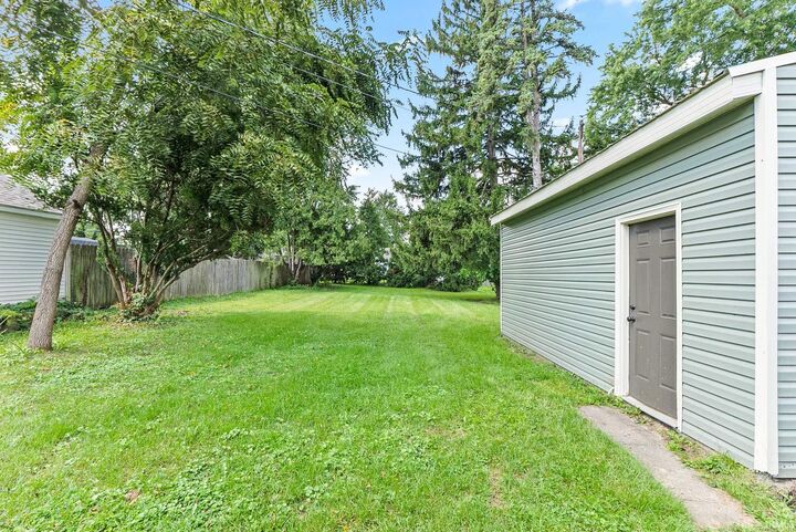 Property Photo:  2004 Sunnymede Drive  IN 46803-3156 