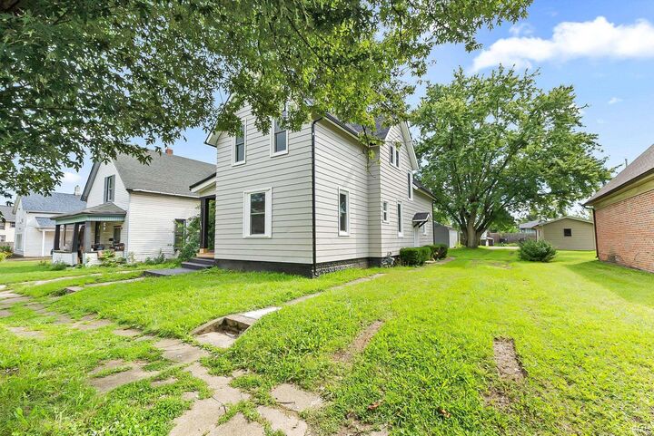 Property Photo:  2817 John Street  IN 46806 