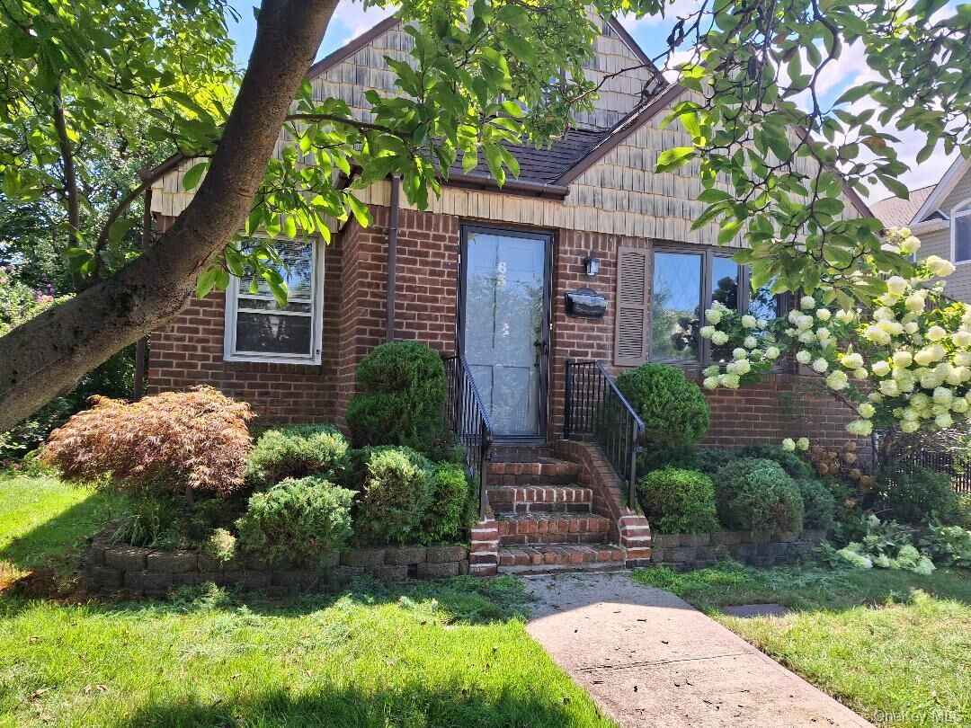 Property Photo:  63 Ruby Street  NY 11003 