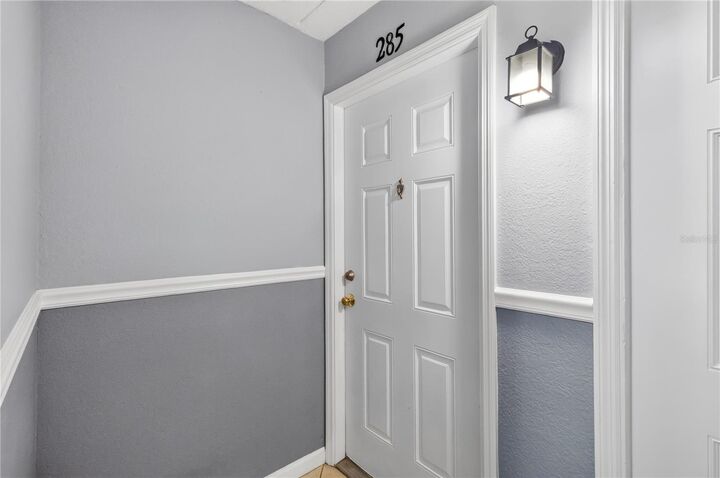 Property Photo: 285 Lewfield Circle 285 FL 32792