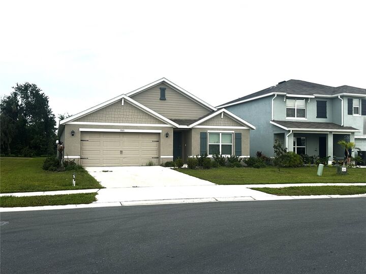 Property Photo:  5923 Flagstone Trail  FL 34221 