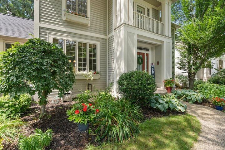 Property Photo: 2931 Brookwind Drive MI 49424