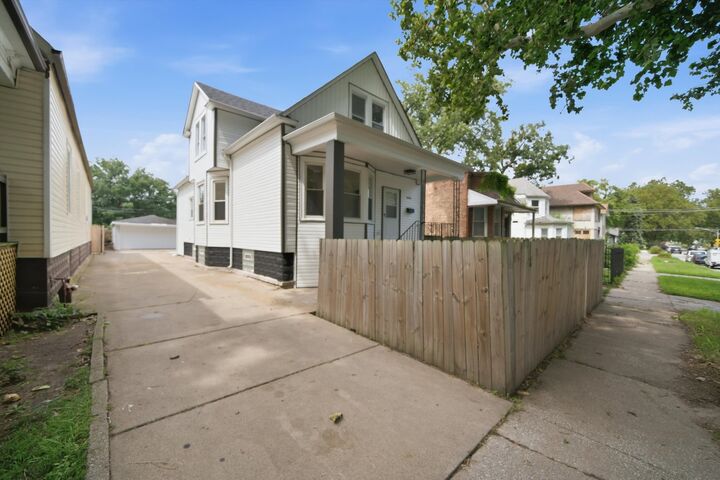 Property Photo:  12220 S Normal Avenue  IL 60628 