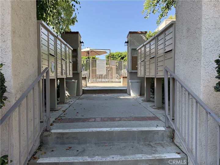 Property Photo:  15221 Magnolia  CA 91403 