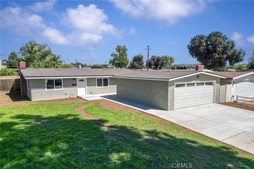 Property Photo:  944 N Lyman Avenue  CA 91724 
