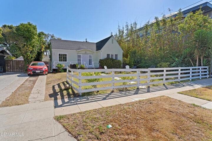 Property Photo: 2320 Superior Avenue CA 90291