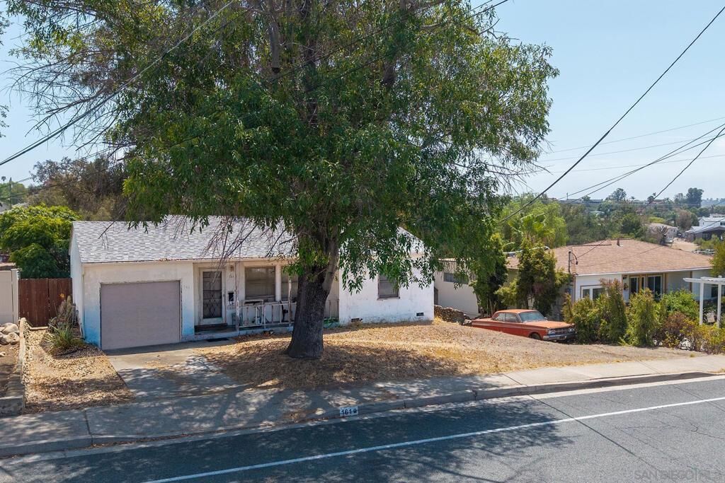 Property Photo: 161 Garfield Ave CA 92020