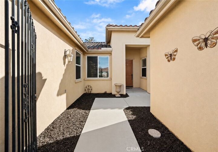 Property Photo:  3318 W Jeanette  CA 92407 