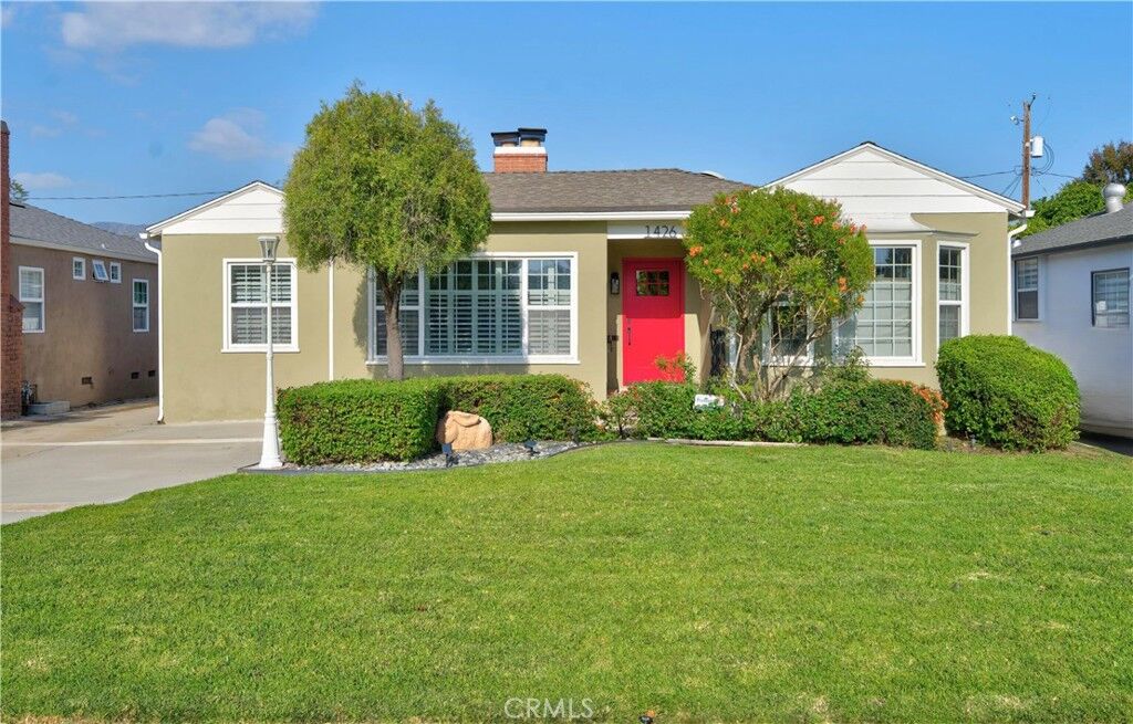 Property Photo:  1426 N Buena Vista  CA 91505 