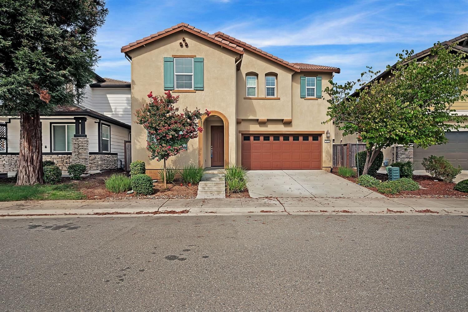 Property Photo:  5439 Duck Walk Way  CA 95835 
