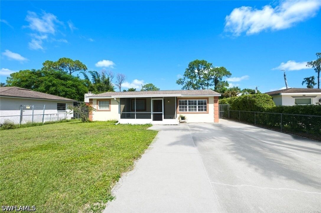 Property Photo: 5449 Hardee Street FL 34113