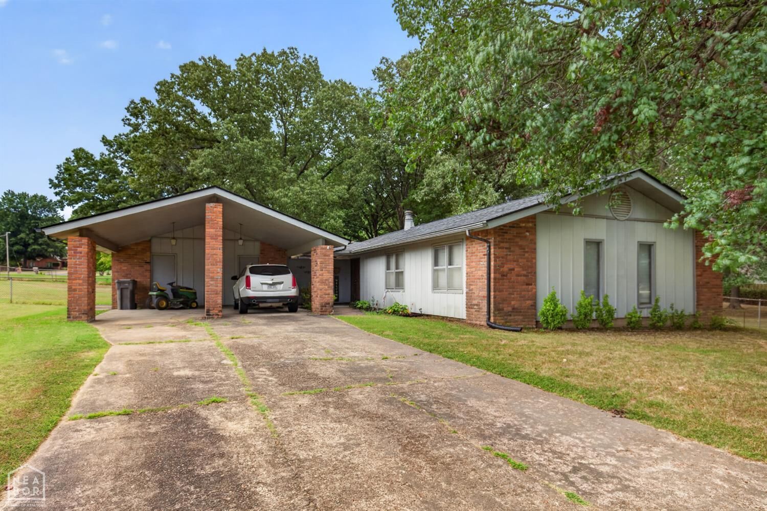 Property Photo: 210 Marzee Ann AR 72401