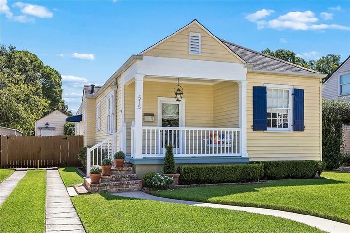 Property Photo:  515 Athania Parkway  LA 70001 