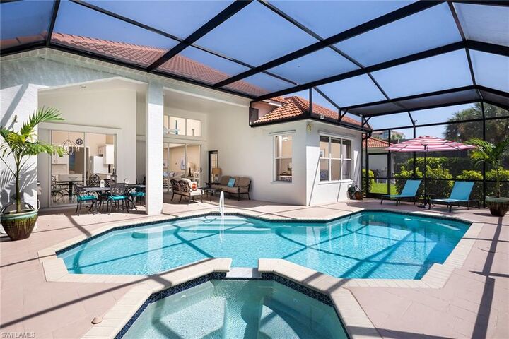 Property Photo:  8900 Ventura Way  FL 34109 