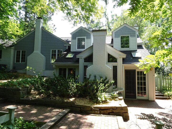 Property Photo:  15517 Excelsior Boulevard  MN 55345 