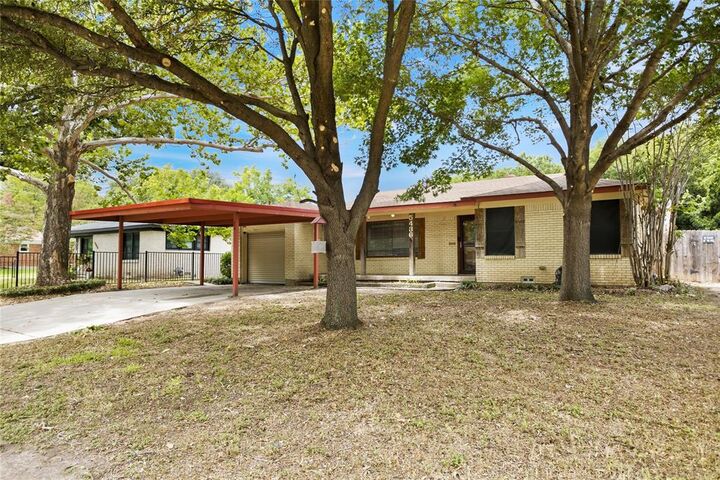 Property Photo:  5436 Fursman Avenue  TX 76114 