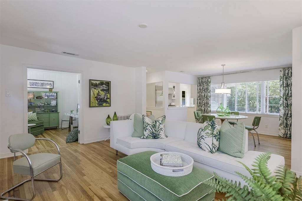 Property Photo: 1320 Barnes Drive TX 76013