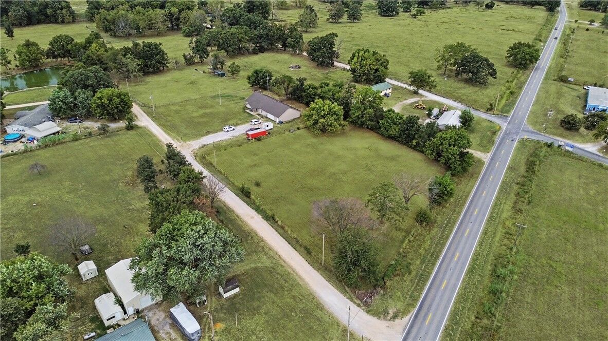Property Photo: 13095 Earl Road AR 72736