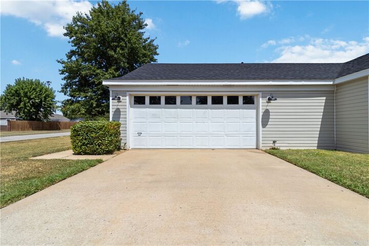 Property Photo: 765 Hackberry AR 72762