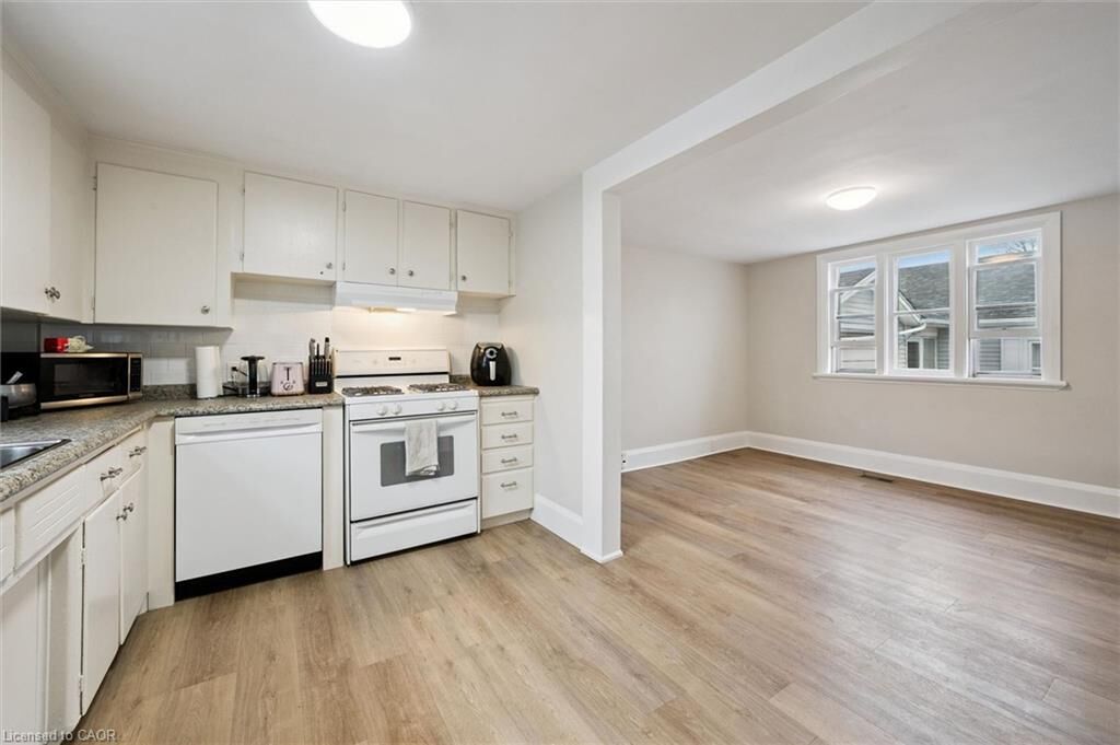 Property Photo: 29 Hooper Street 2 ON N1E 5W6