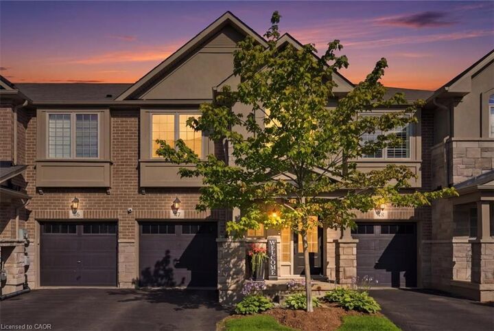 Property Photo: 215 Dundas Street E 47 ON L8B 0X1
