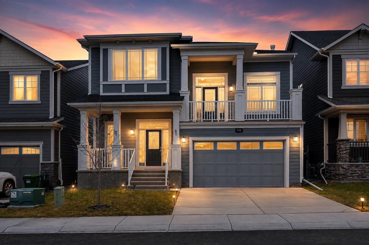 Property Photo:  142 Yorkstone Way SW  AB T2X 4S2 
