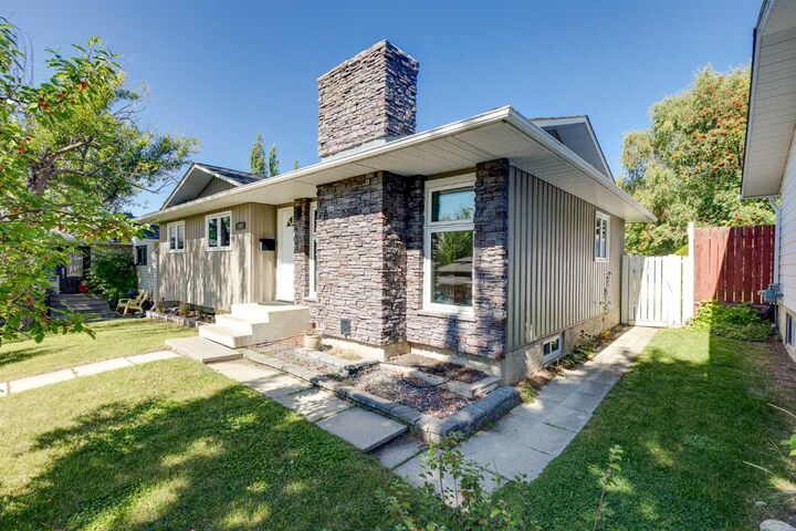 Property Photo: 1307 56 Avenue NW AB T2K 5M2