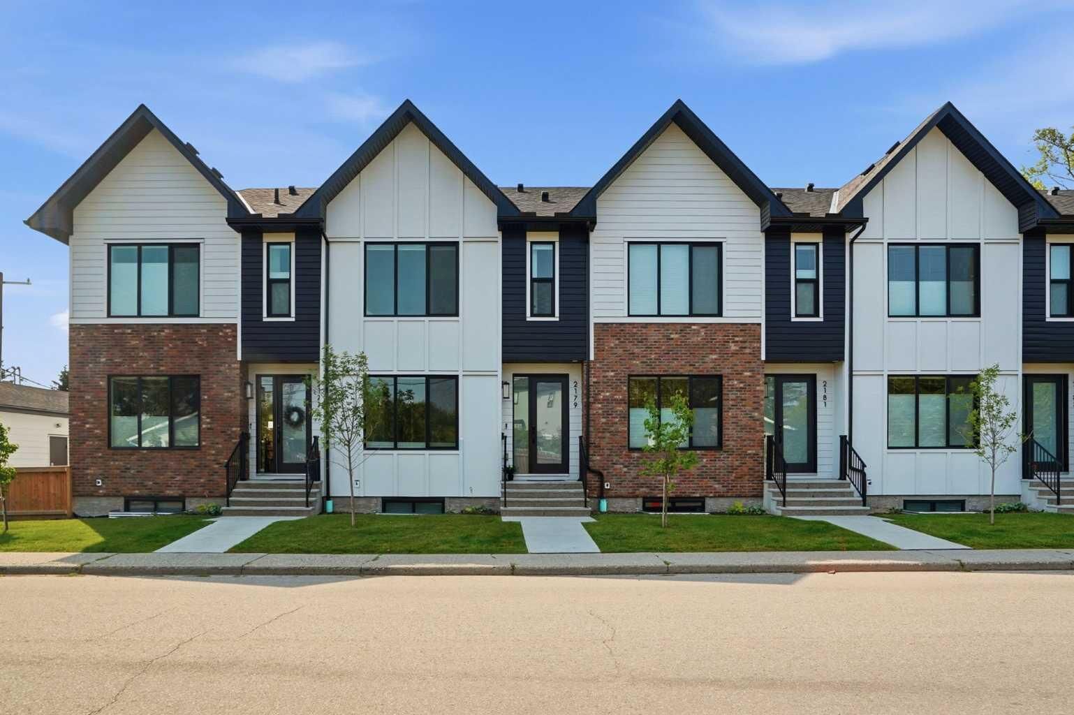 Property Photo: 2179 49 Avenue SW AB T2T 6Z9