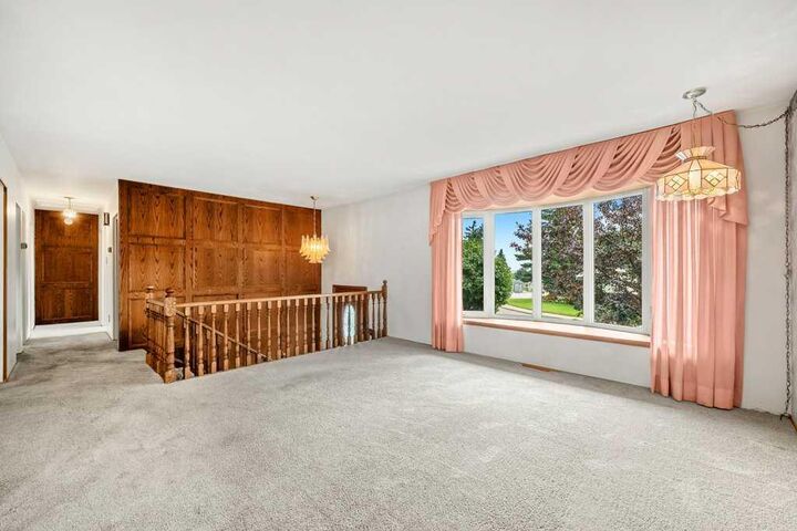 Property Photo: 4515 Norquay Drive NW AB T2K 2K9