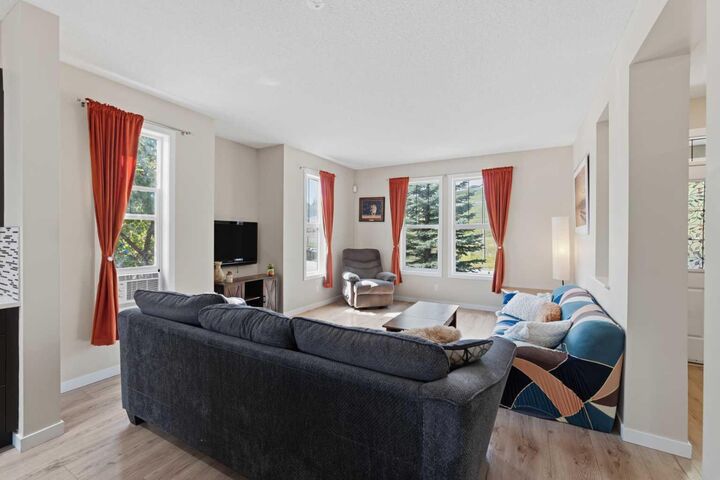 Property Photo: 33 Chaparral Valley Park AB T2X 0P5
