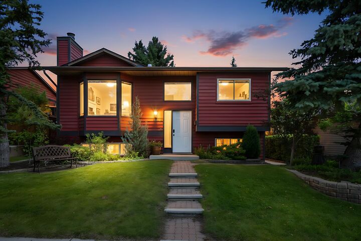 Property Photo: 124 Macewan Drive NW AB T3K 2P7