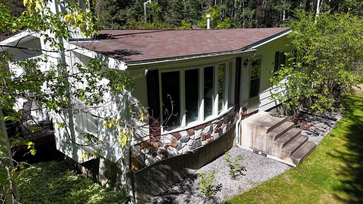 Property Photo: 53506 Range Road 170 AB T7E 3K8