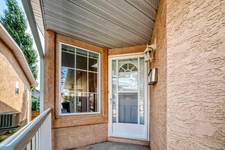 Property Photo: 337 Harvest Lake Green NE AB T3K 4R1