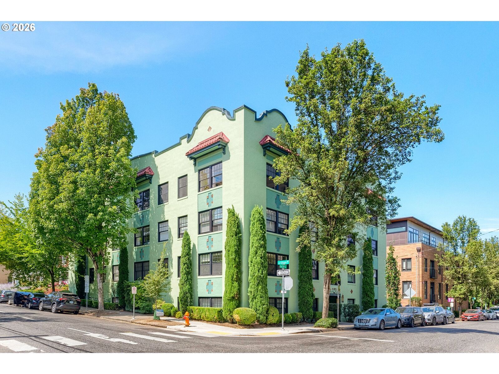Property Photo: 507 NW 22nd Ave 301 OR 97210