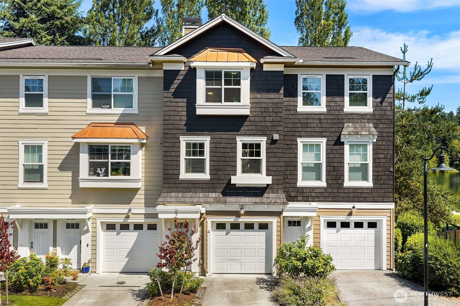 Property Photo: 7574 129th Place SE B102 WA 98056