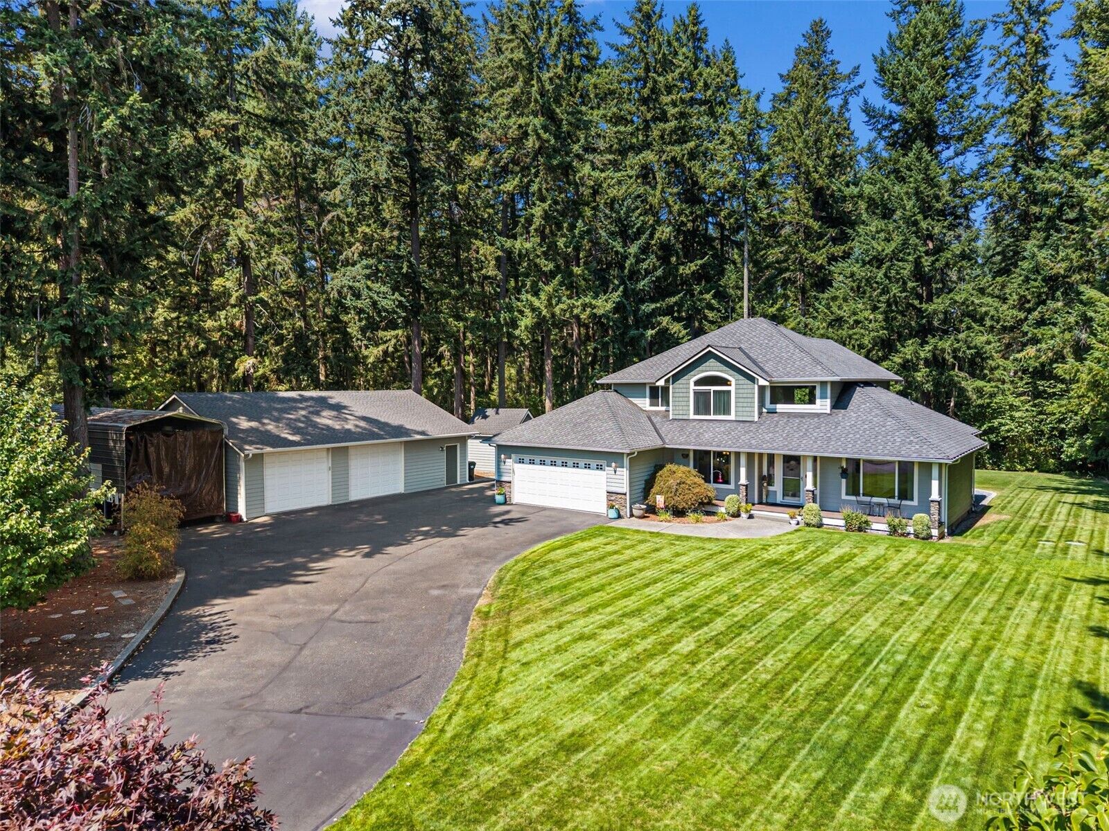 Property Photo:  3919  162nd Street E  WA 98446 